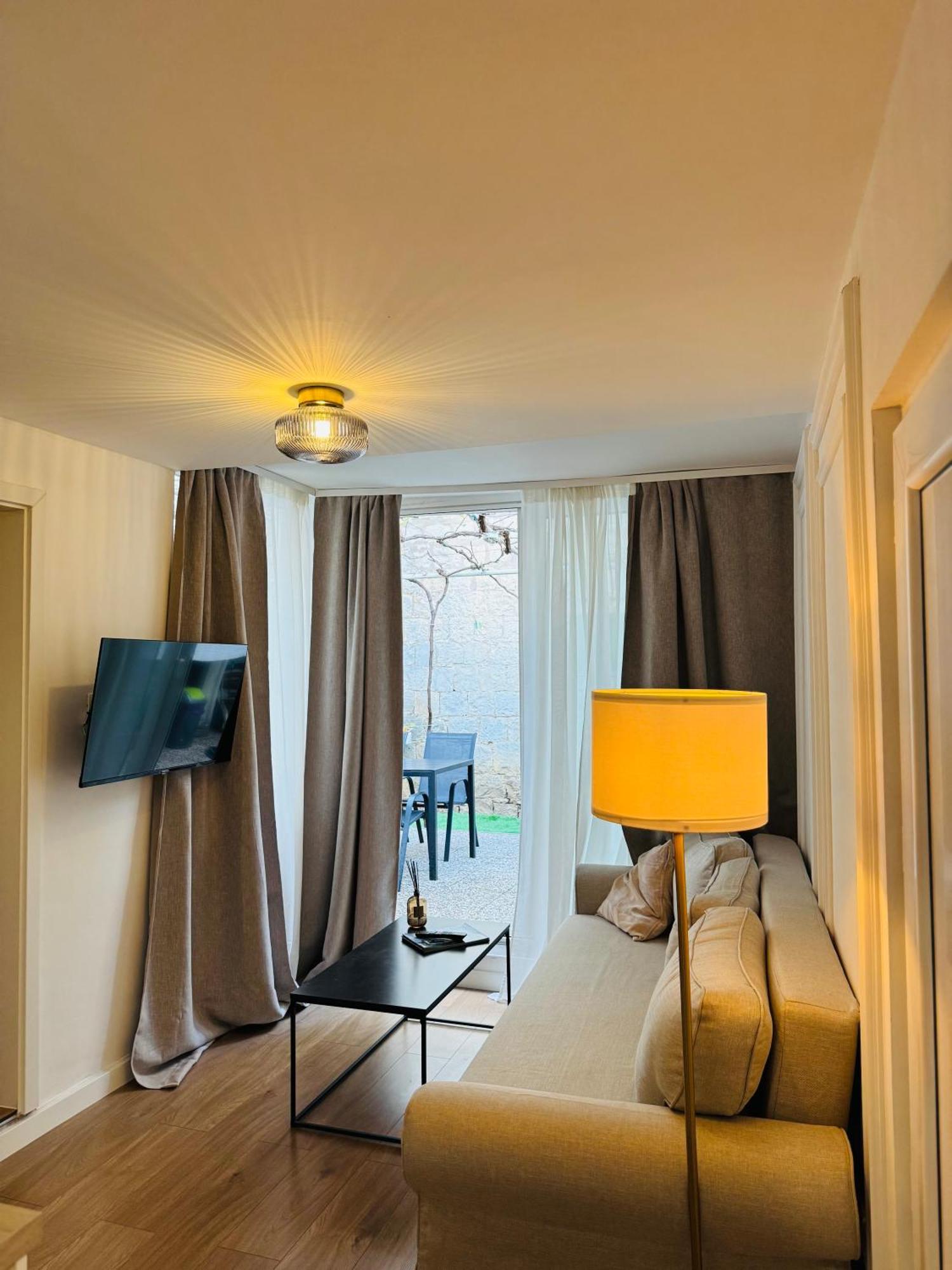 Apartment Stari Dvor Kastela Bagian luar foto