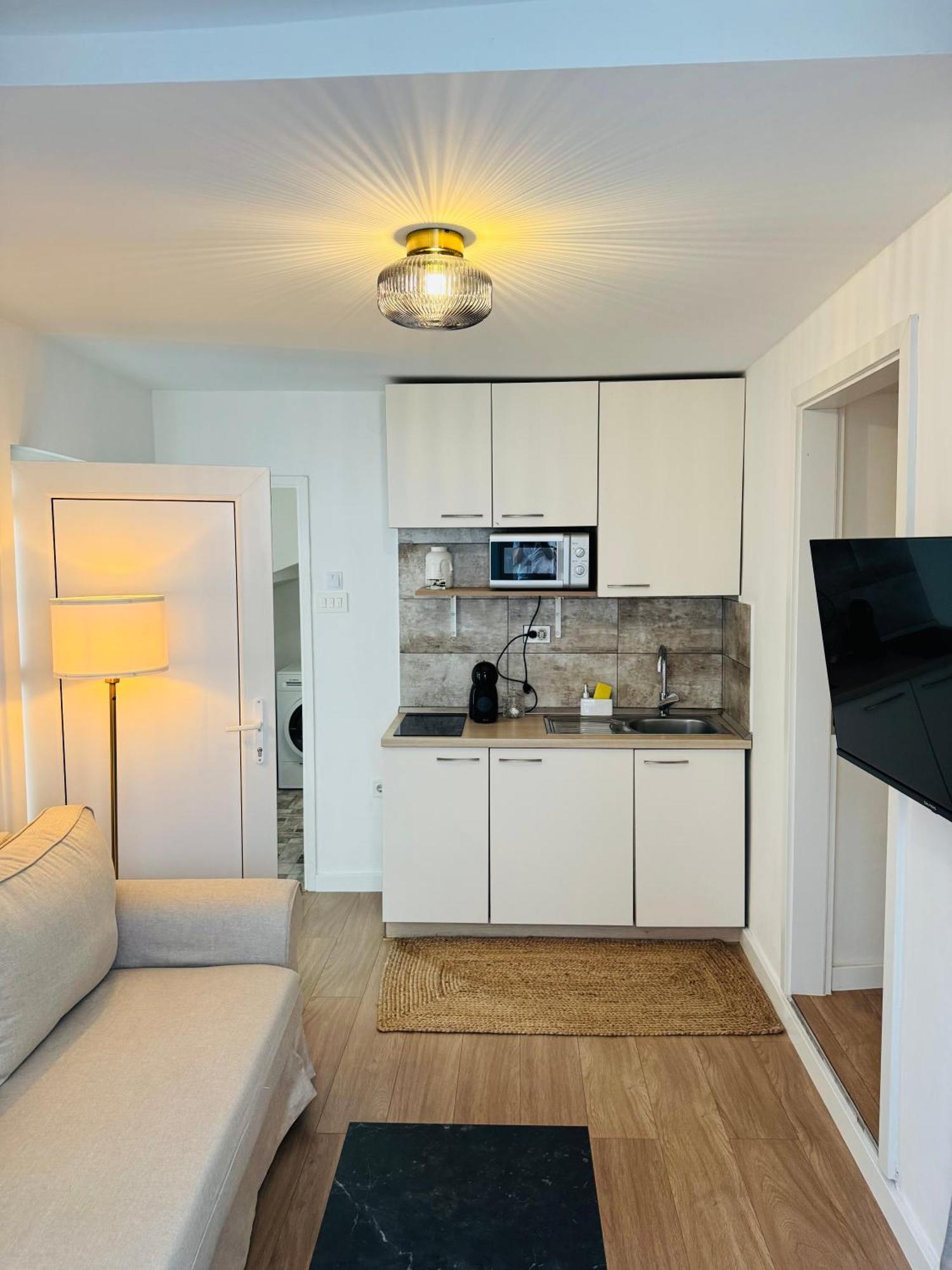 Apartment Stari Dvor Kastela Bagian luar foto