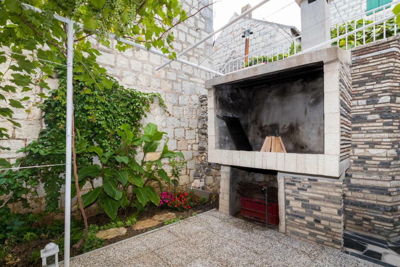 Apartment Stari Dvor Kastela Bagian luar foto